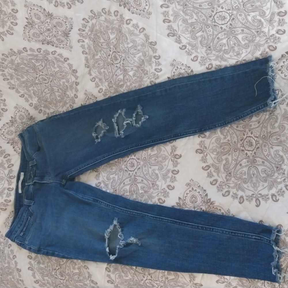 Levi's women's Distressed Skinny Jeans 👖 - Picture 3 of 7